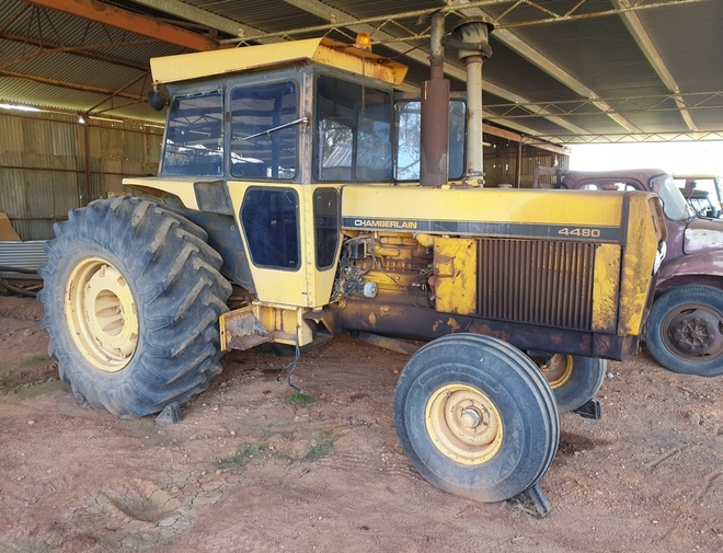 Chamberlain 4480 Tractor