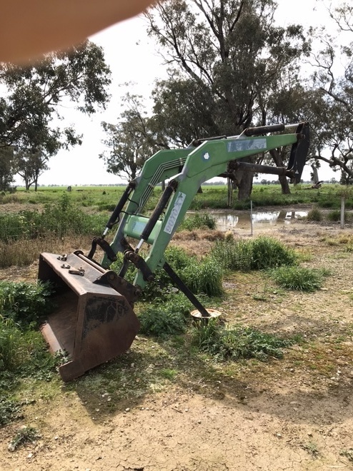 John Deere 8100