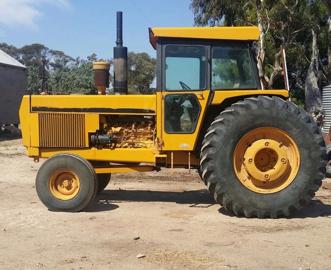 Chamberlain 4280 Tractor
