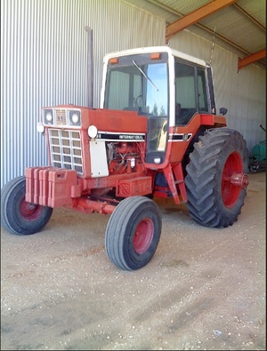 Inter 986 Tractor
