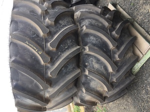 MICHELIN REAR TYRES & RIMS 650/65R38