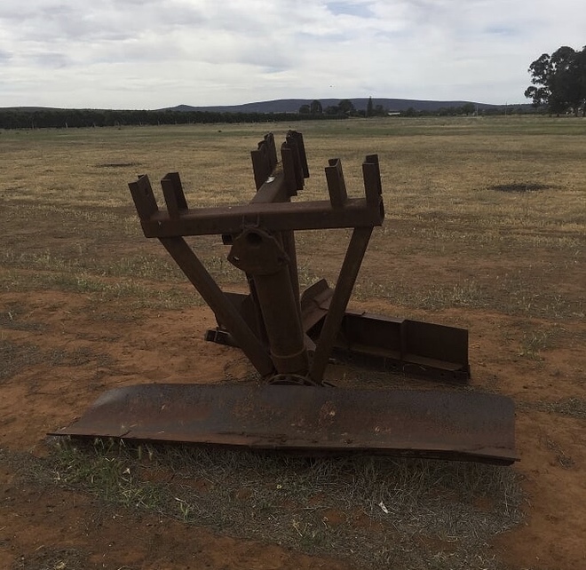 Home Made Linkage Back Blade