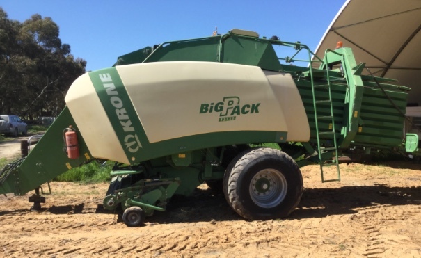 Krone 12130 Baler 8x4x4  Size Bales. 