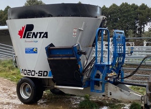 Penta Feed Mixer