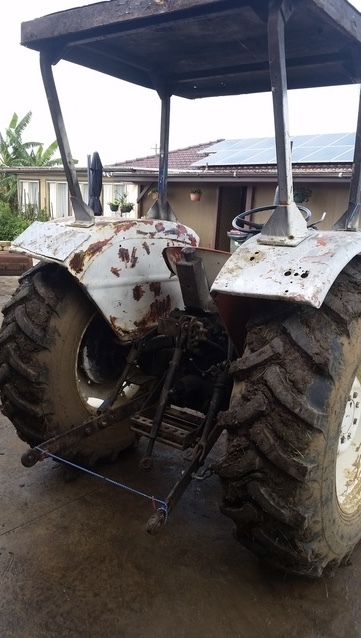 farmliner  445  1971, 48HP 2WD 40L diesel 32100hrs $ 4950