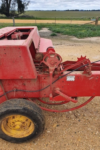 Massey Ferguson 124 Hay Baler