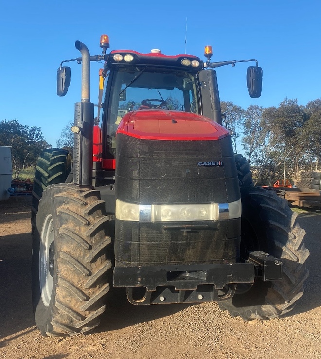 2015 Case IH Magnum 380 CVT Tractor