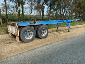 30' Skel Trailer
