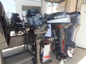 2016 SUZUKI DT30 2 STROKE LONG SHAFT  OUTBOARD MOTOR WITH CHARGING SYSTEM