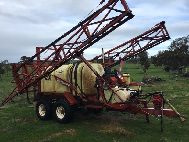 Under Auction - Under Auction (A116) - Hardi Commander 4228 Boom Spray - 2% + GST Buyers Premium On All Lots 