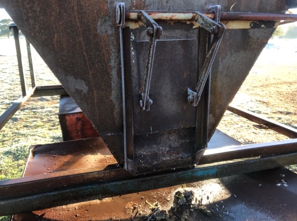 2 Tonne Grain feeder