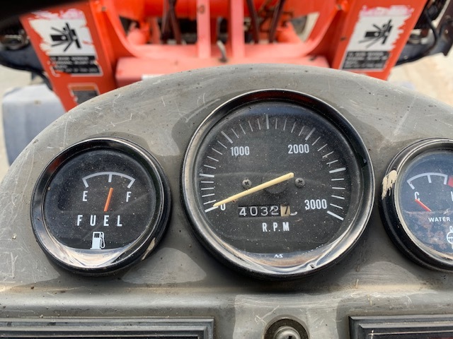 KUBOTA R420S LOADER WITH SCALES 2009 BUILD, 40 HP