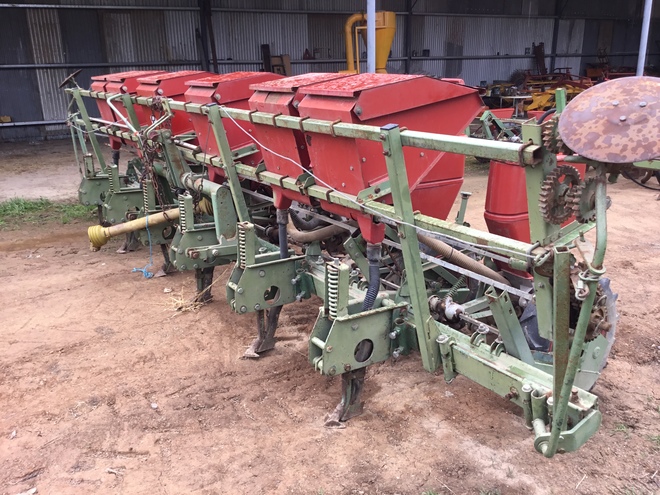 Corn Planter 1 x 6 Row