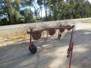 Finger Wheel Hay Rake Trailing Vicon
