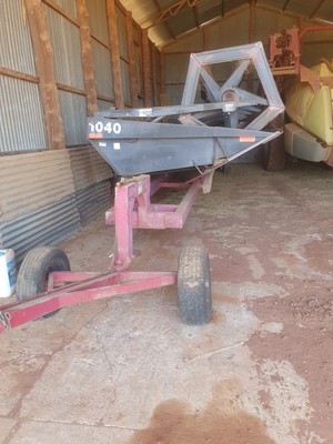 Macdon 1040 belt front 