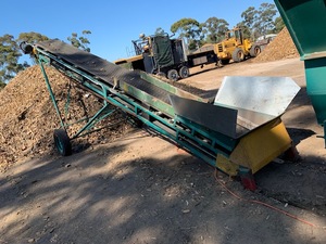  ELEVATOR - 8 metre x 800 wide Troughed Elevator