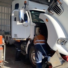 AUS TURCK DIAGNOSTICS (Trucks/Tractor/Header Diagnostics)