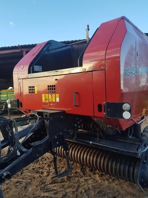 Case/New Holland RB454 Round Baler