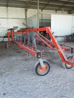 12 Wheel Taege V Rake