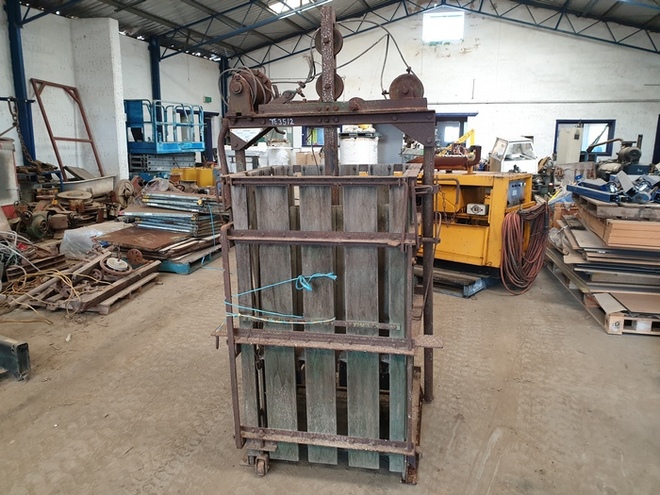 Sunbeam F.H Wool Press