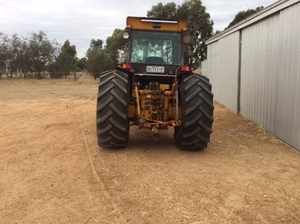 Chamberlain 4080B Tractor