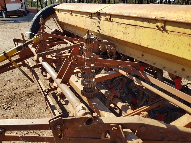 16 run combine and small seed box 