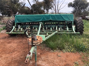 21ft John Deere / Chamberlain Combine