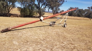 Farm King  Grain Auger 51' x 8