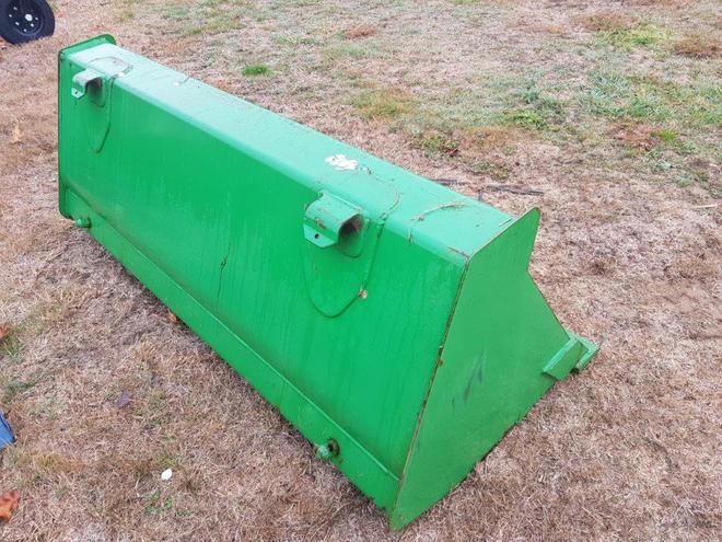 5ft John Deere General Purpose HD Bucket