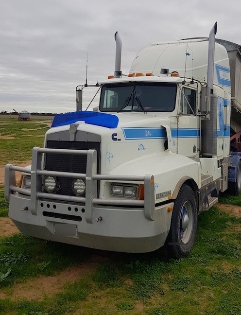 1992 Kenworth T600 Prime Mover