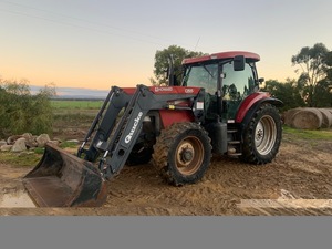 MAXXUM MXU125 WITH Q55 LOADER