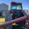 International 886B Tractor