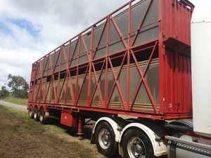 1999 Shanks 2 Deck Cattle Crate
