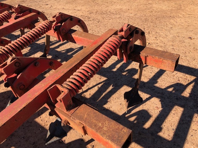 Massey Ferguson 120 Scarifer