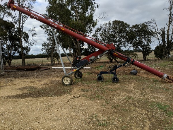Meridian 12-39 Self Propelled Auger