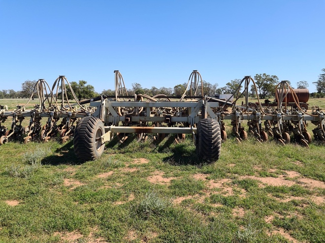 12M Disc Planter Make an Offer