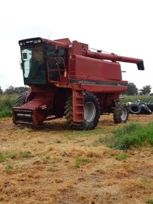 Case IH 1688 HEADER and Front