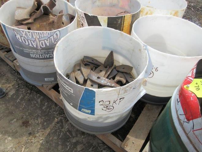 Under Auction - 94 - Points - 2% Buyers Premium on all Lots