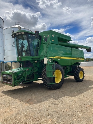 2000 John Deere 9650STS with JD 930R Front & Trailer