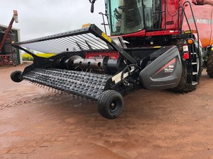 Macdon PW8 pick up front