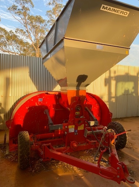 Mainero 2230 Grain Bag Inloader