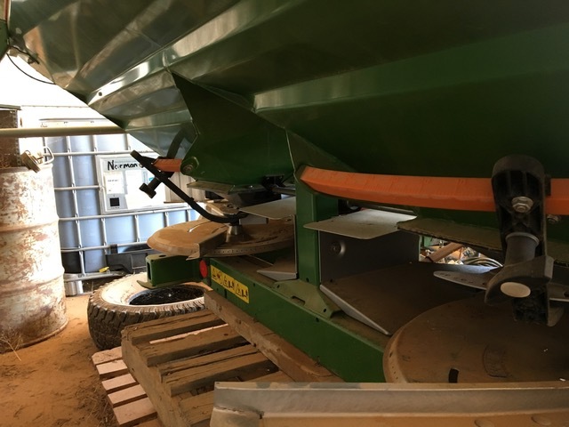 Amazone ZA-M Ultra 3PL Fertilizer Spreader