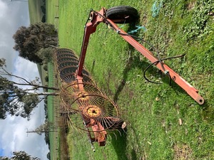 9 Wheel In Line Hydraulic Hay Rake