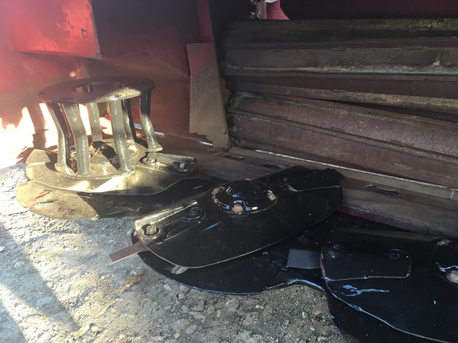  R85 Macdon  Disc Mower