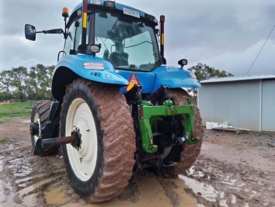2006 New Holland T8040 Tractor