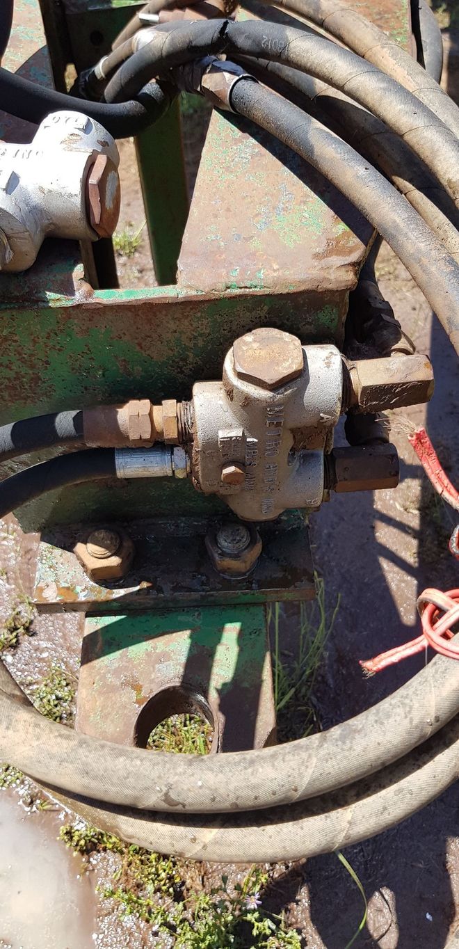 Under Auction (A125) - 1995 John Shearer Trash Worker