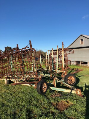 15 leaf Horwood Bagshaw hydraulic harrows