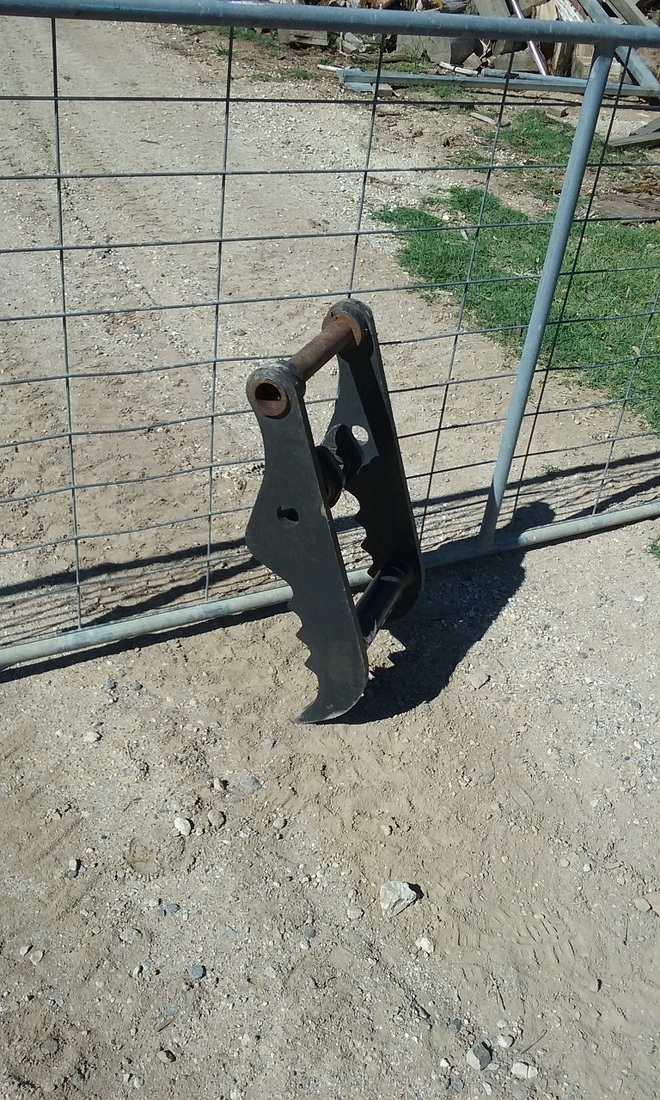 Excavator Thumb Grab