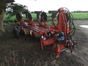 Kuhn Vari-Master 151 Reversible Mould Board Plough