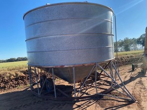 Bordignon 50 tonne Field Bin with 14 inch Auger